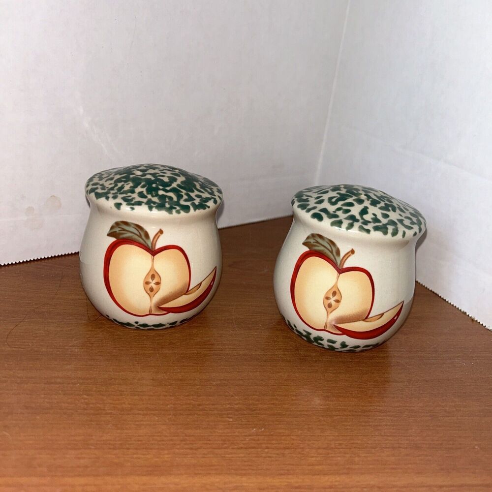 Sponge Apple Salt & Pepper Shakers